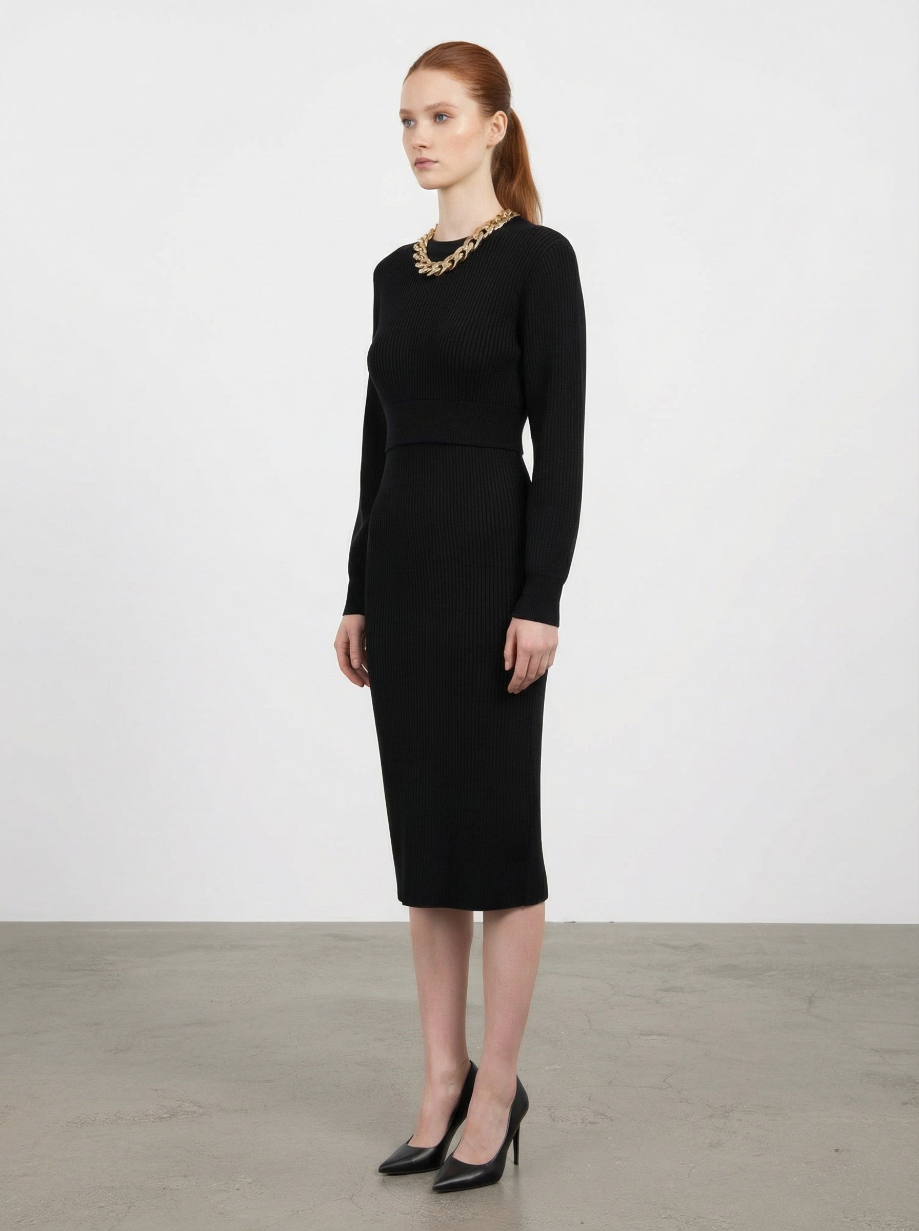 Abito due pezzi con collana