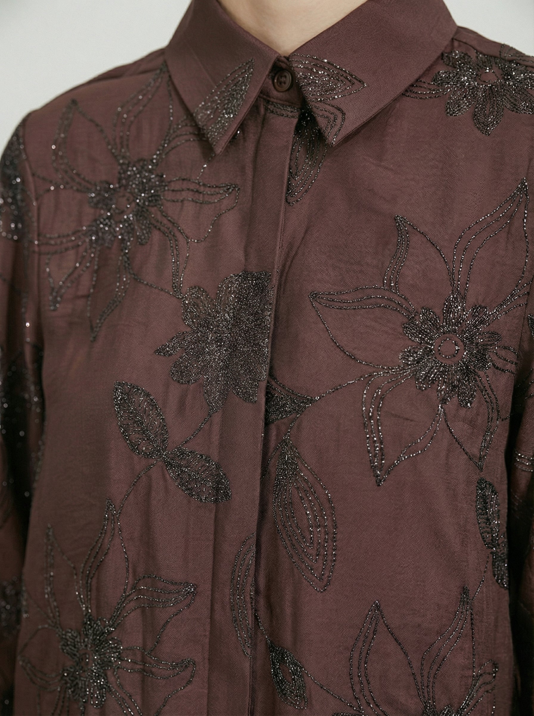 Camicia elegante con ricami