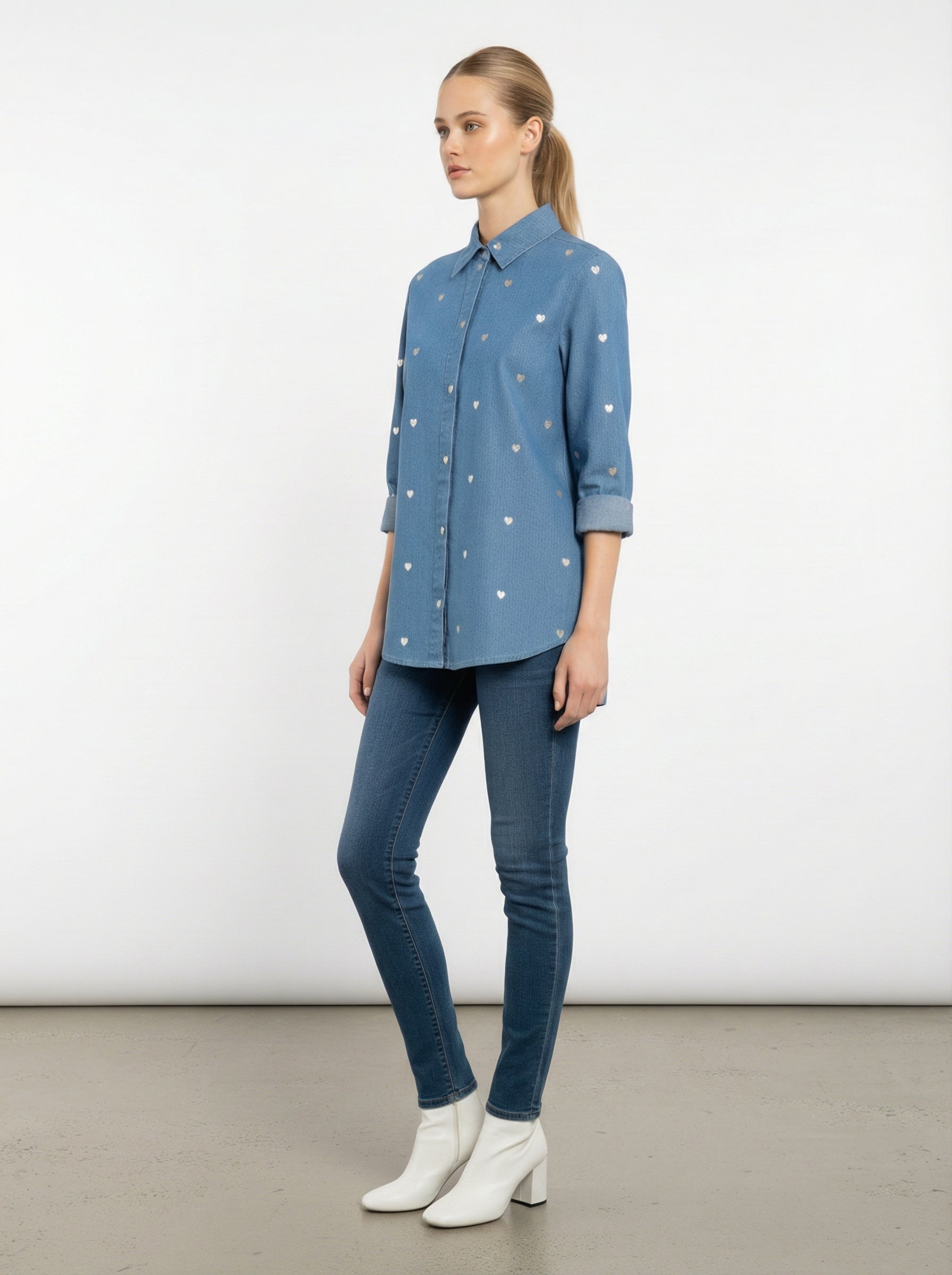 Camicia con Cuori Ricamati