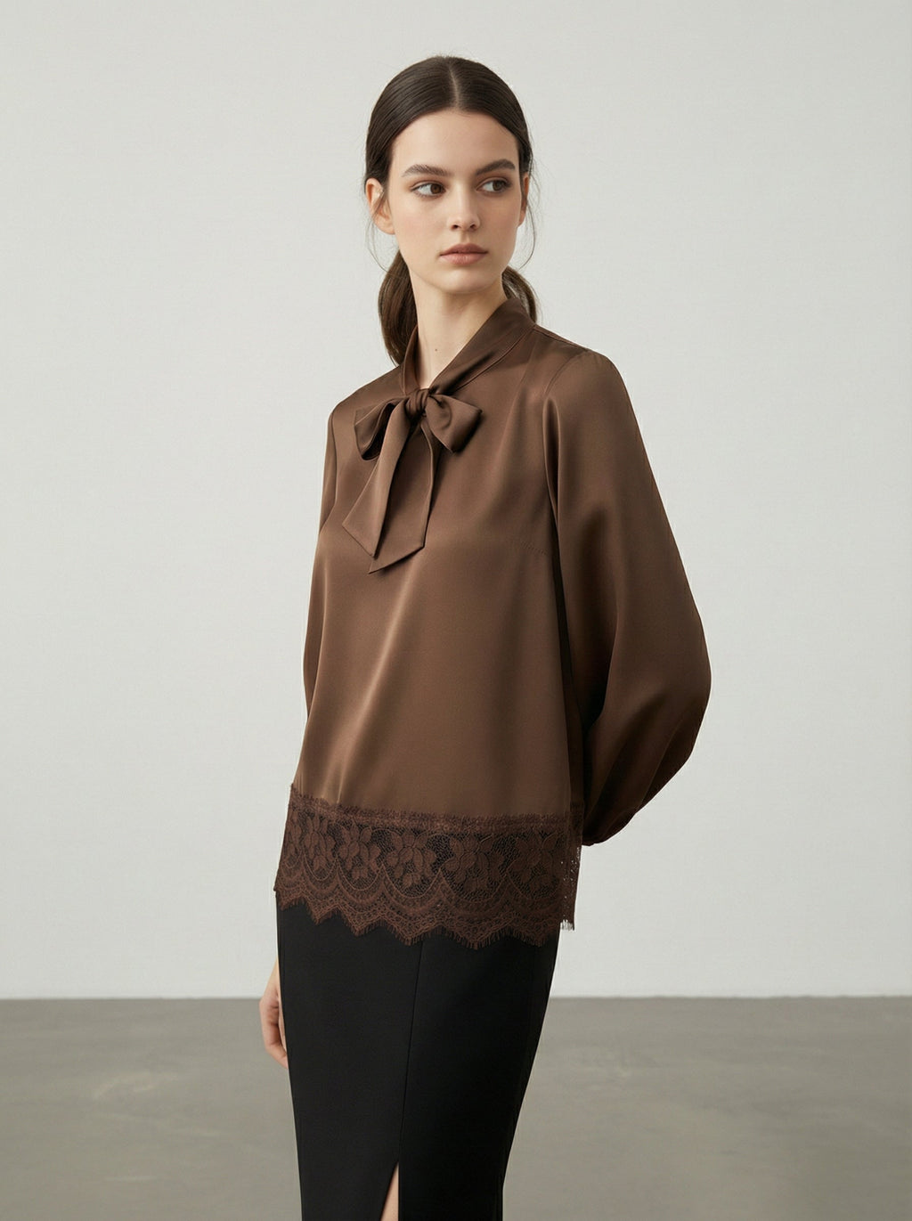 Camicia elegante con fiocco