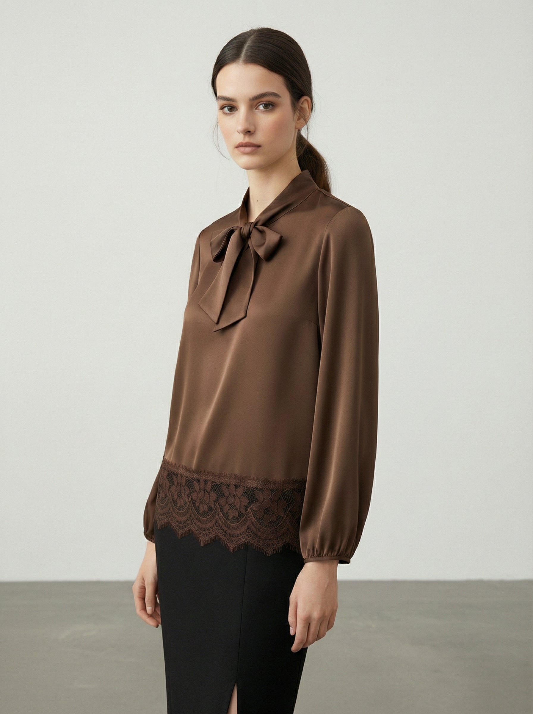 Camicia elegante con fiocco