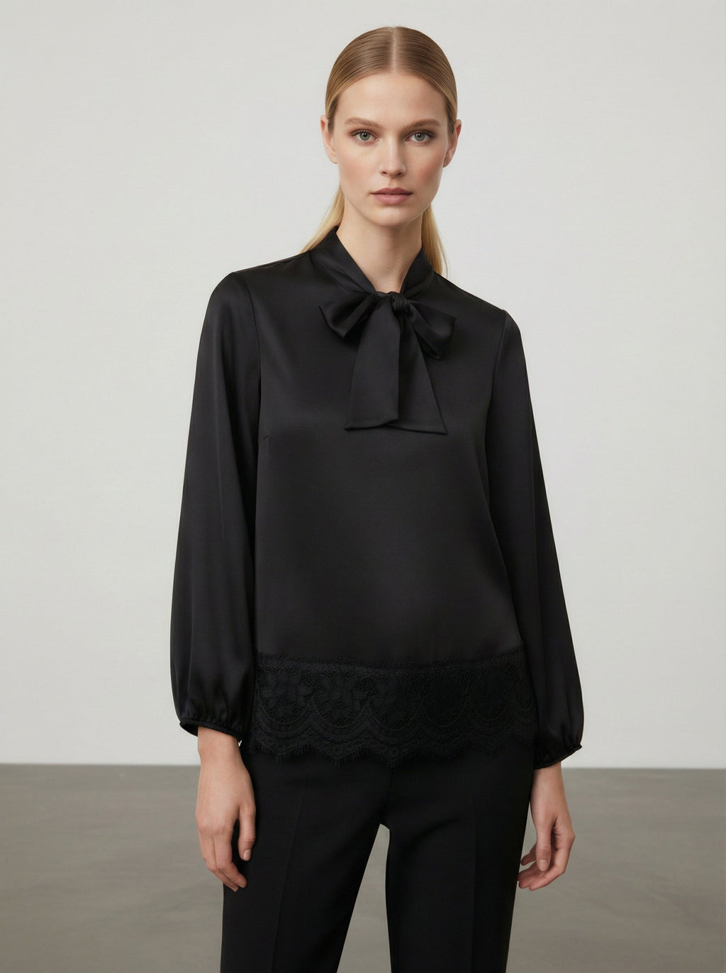 Camicia elegante con fiocco