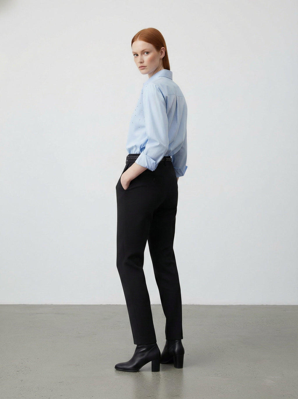 Camicia con dettagli brillanti