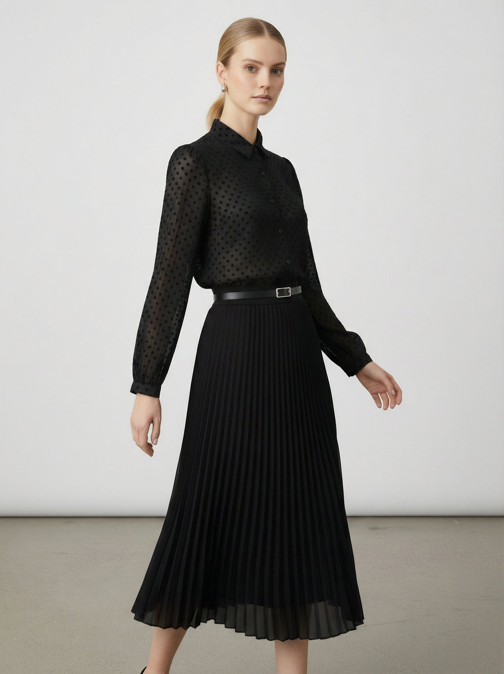 Camicia semitrasparente con pois