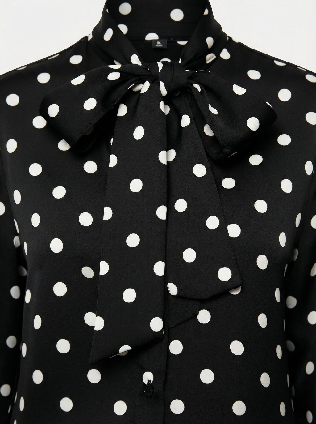 Camicia satinata con fiocco