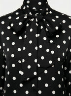 Camicia satinata con fiocco