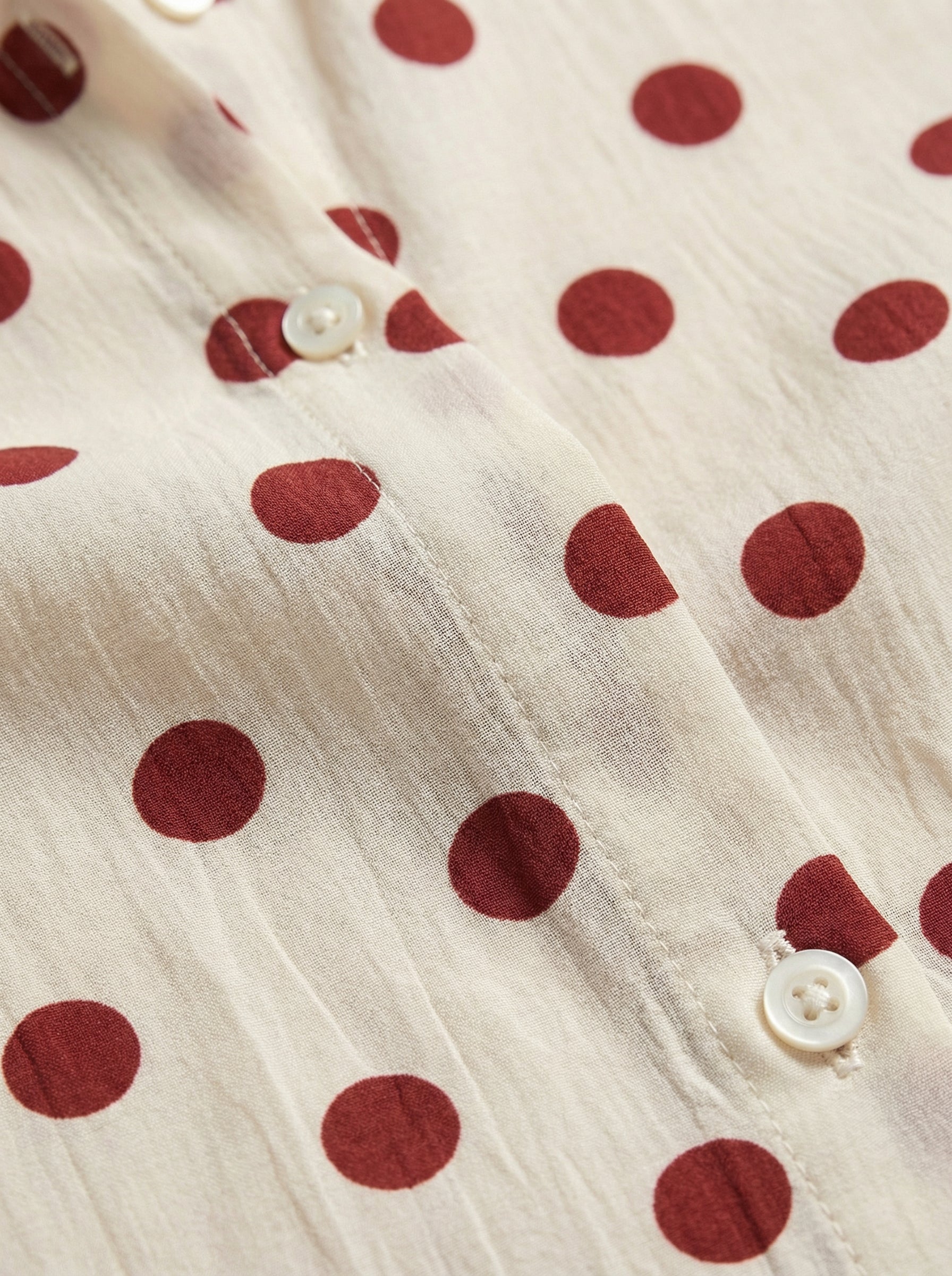 Camicia a pois semitrasparente