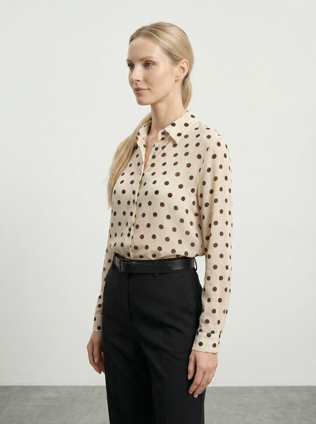 Camicia a pois semitrasparente