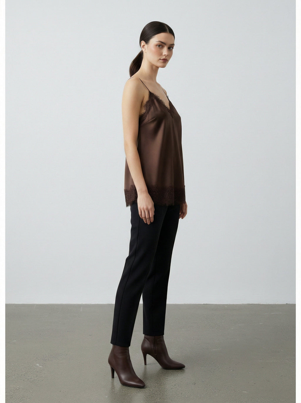 Canottiera satin con pizzo