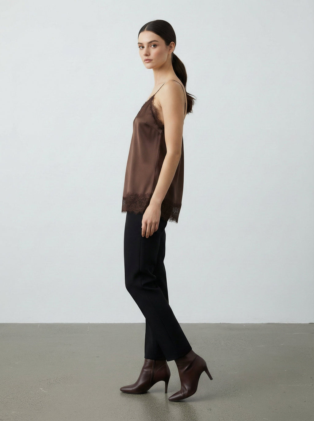 Canottiera satin con pizzo