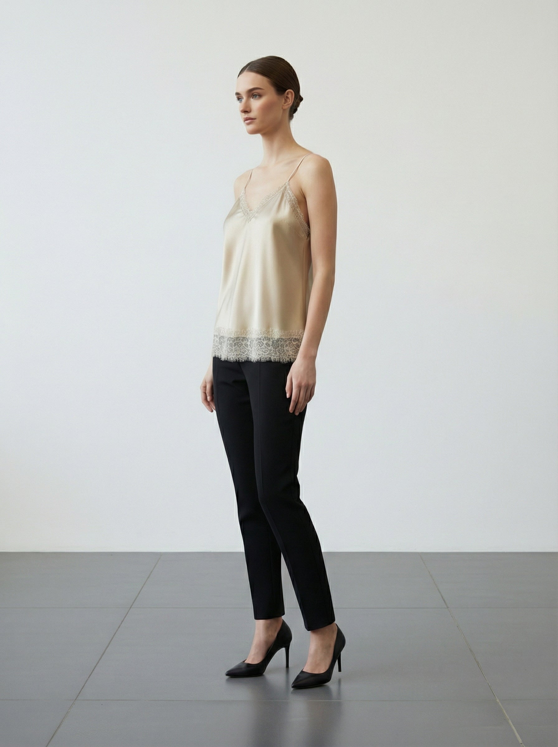 Canottiera satin con pizzo