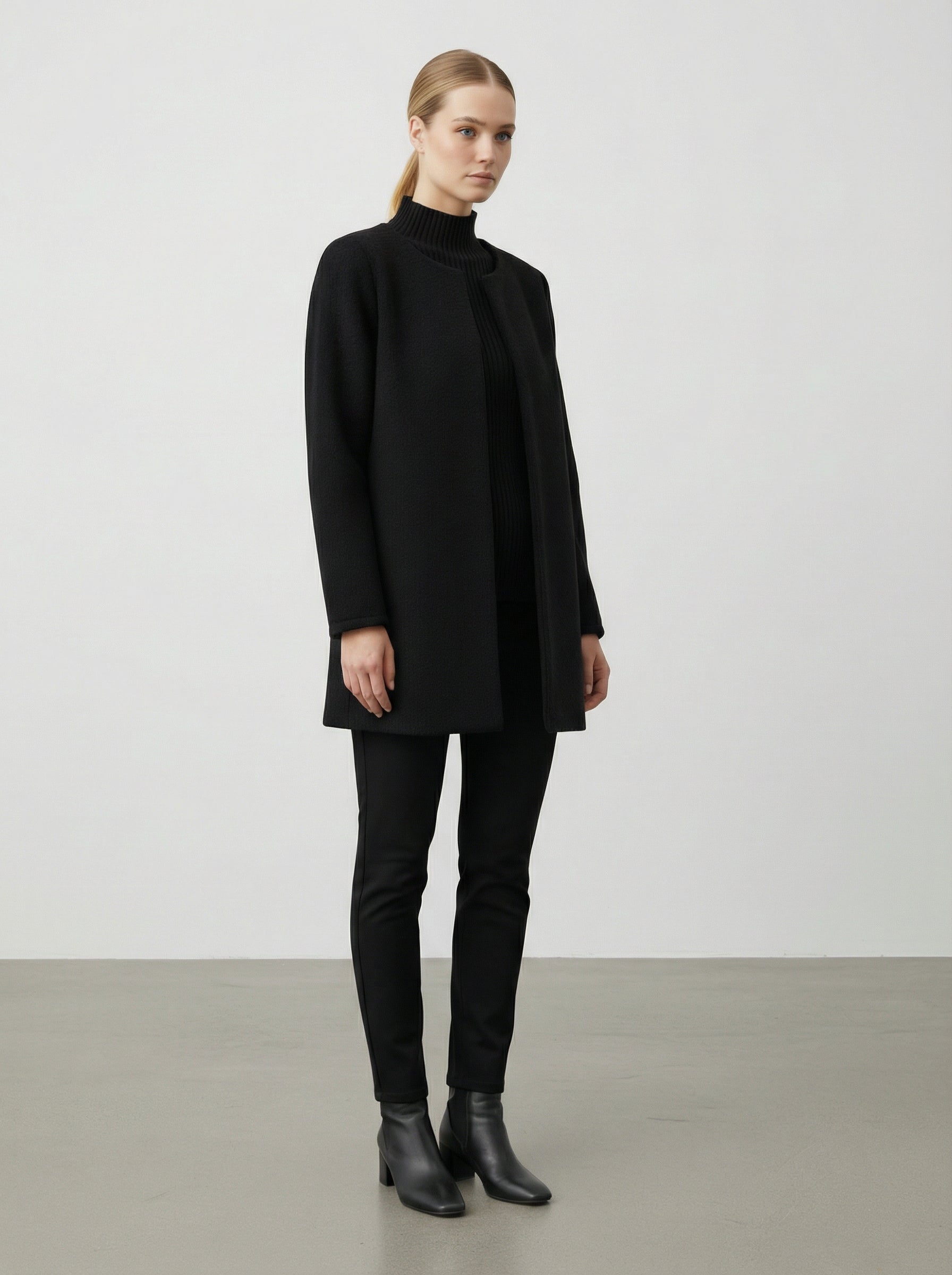 Cardigan lungo con scollo rotondo