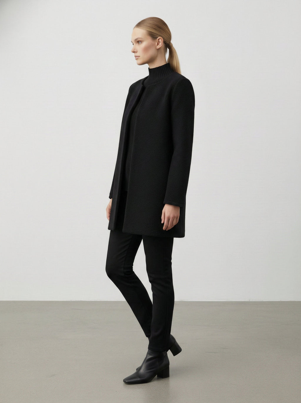 Cardigan lungo con scollo rotondo