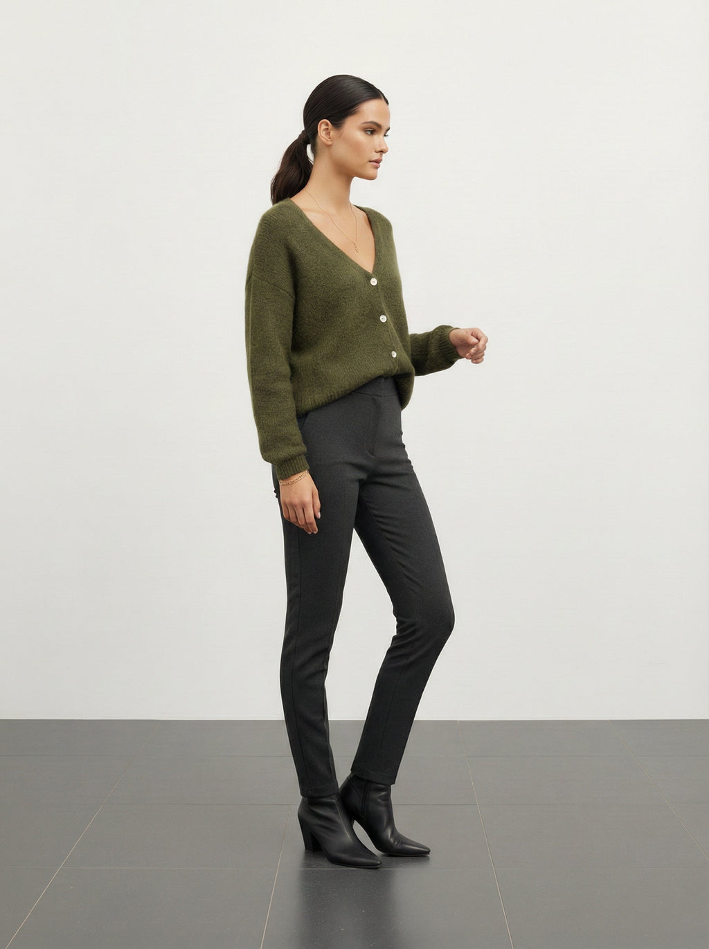 Cardigan misto lana con bottoni