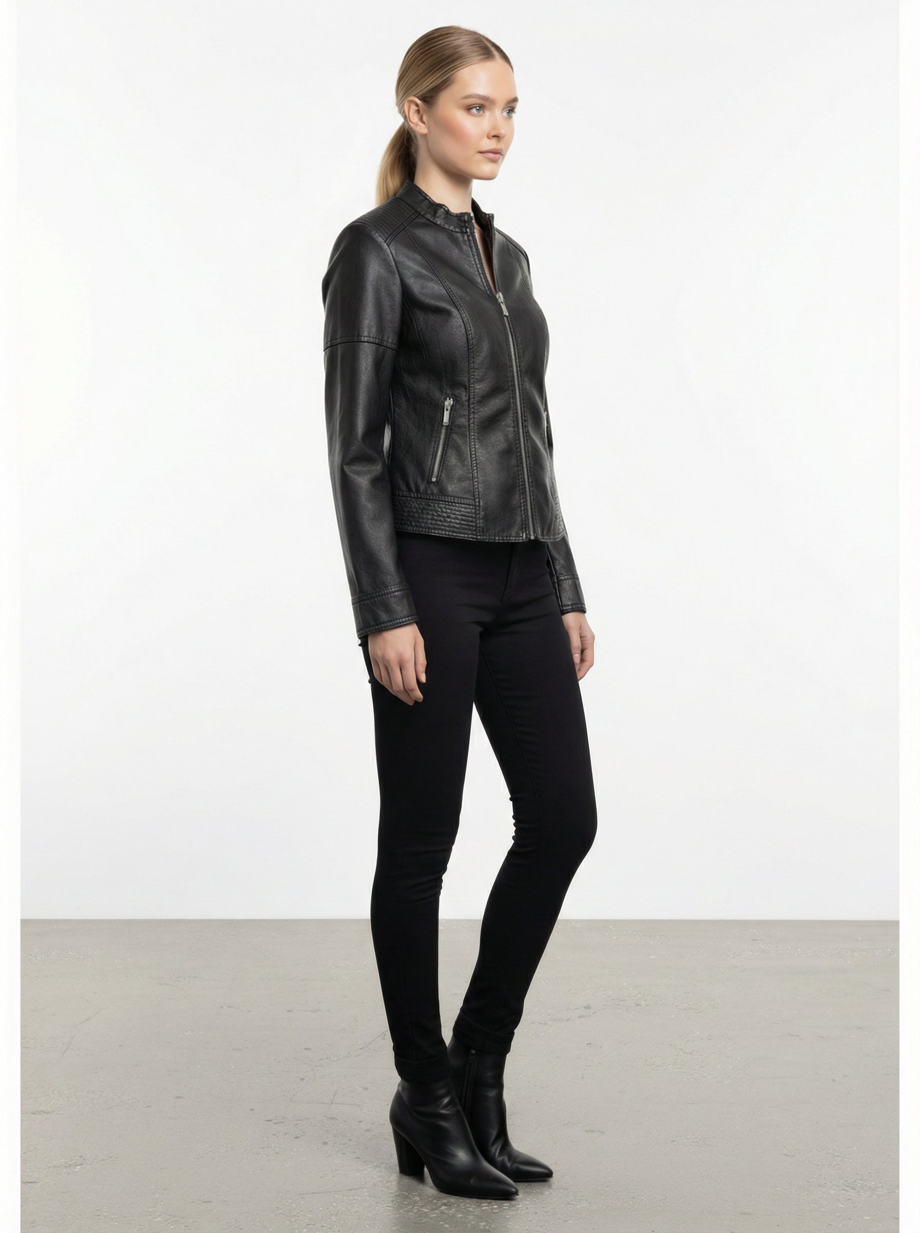 Giacca in eco-pelle slim fit