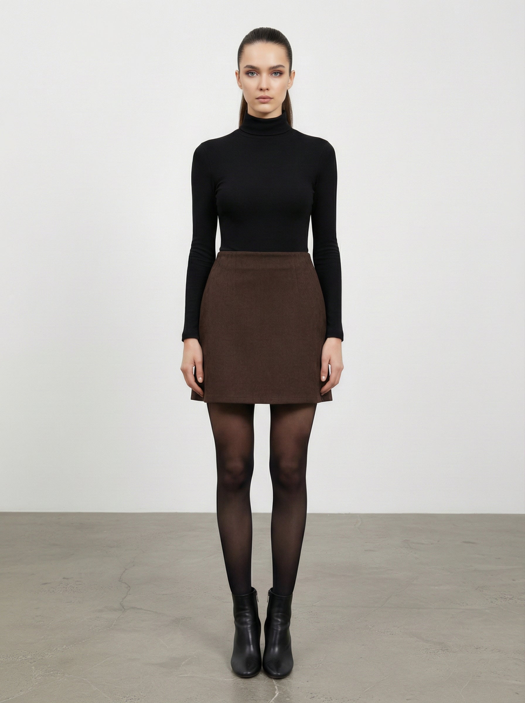 Gonna corta effetto scamosciato