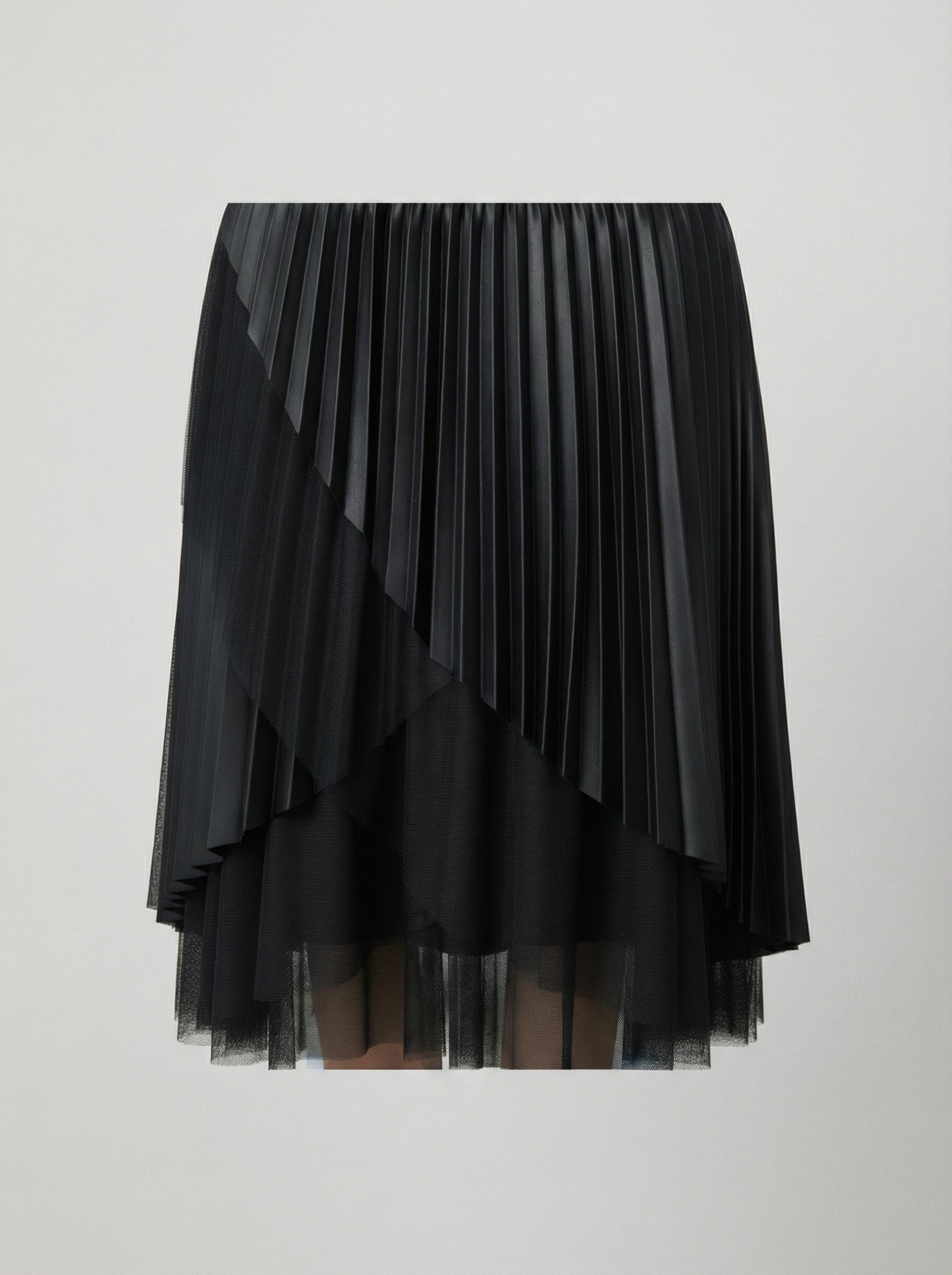 Gonna asimmetrica in ecopelle e tulle