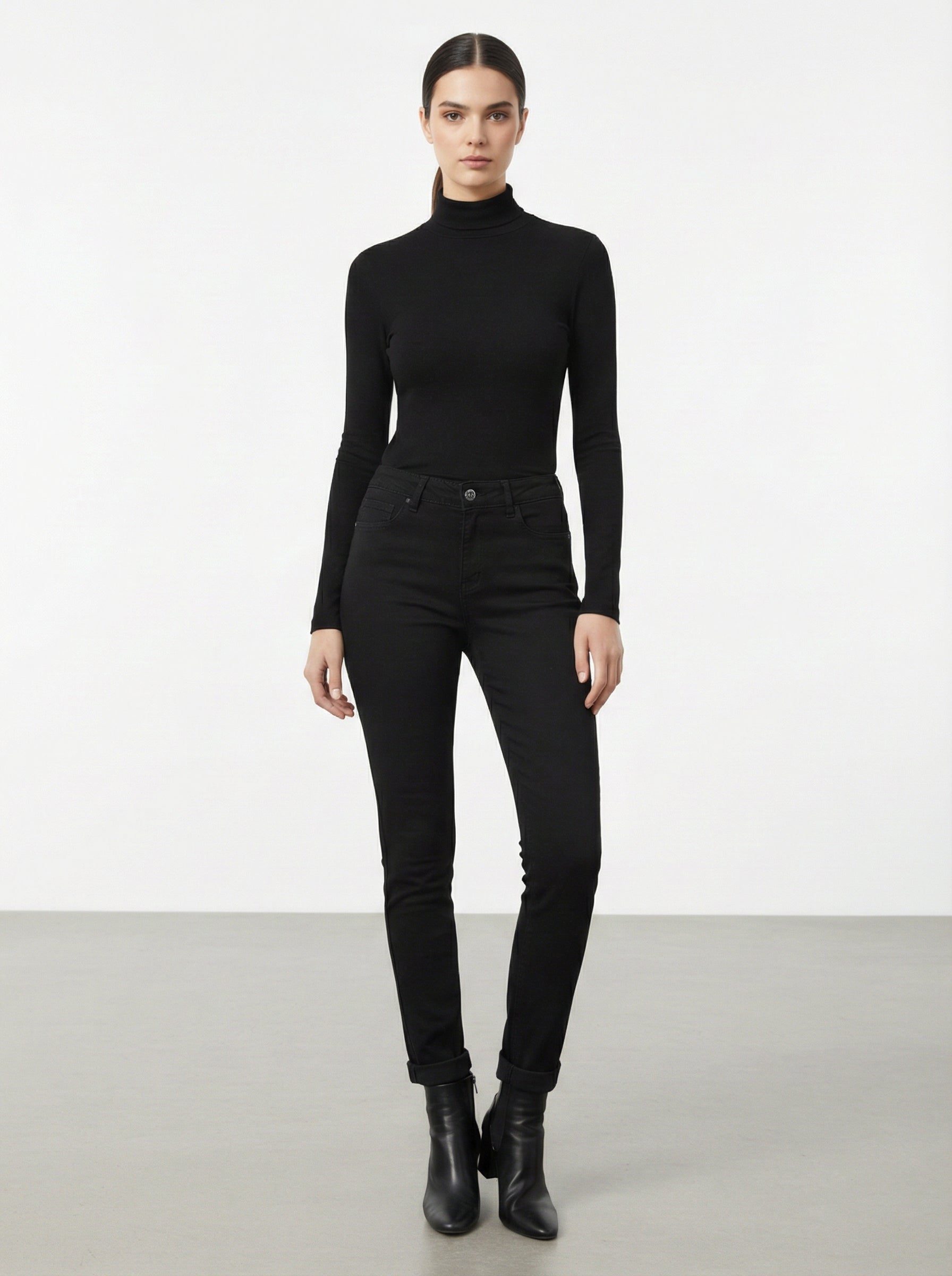 Jeans skinny con vita alta