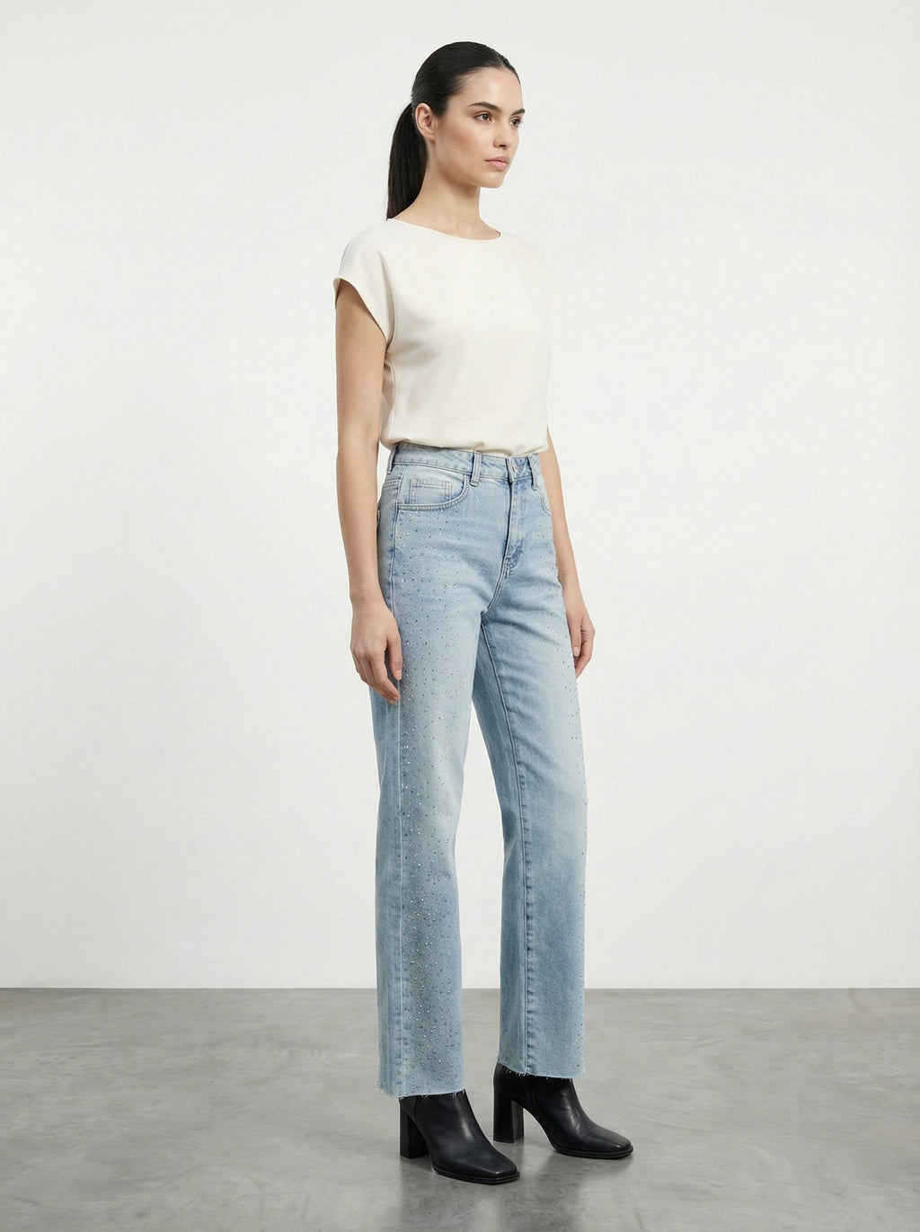 Jeans wide leg con brillanti