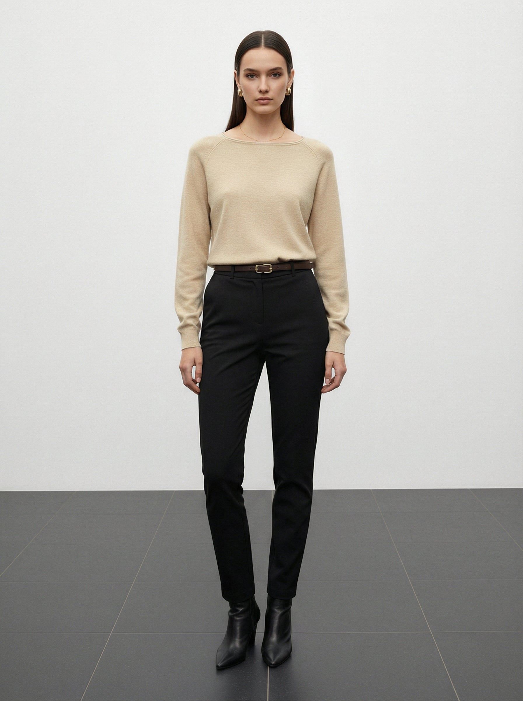 Maglia con scollo ampio