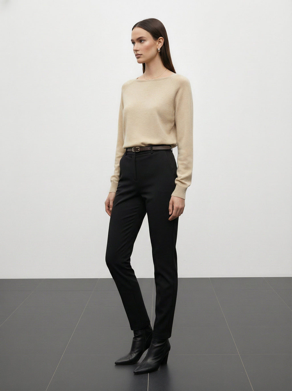 Maglia con scollo ampio