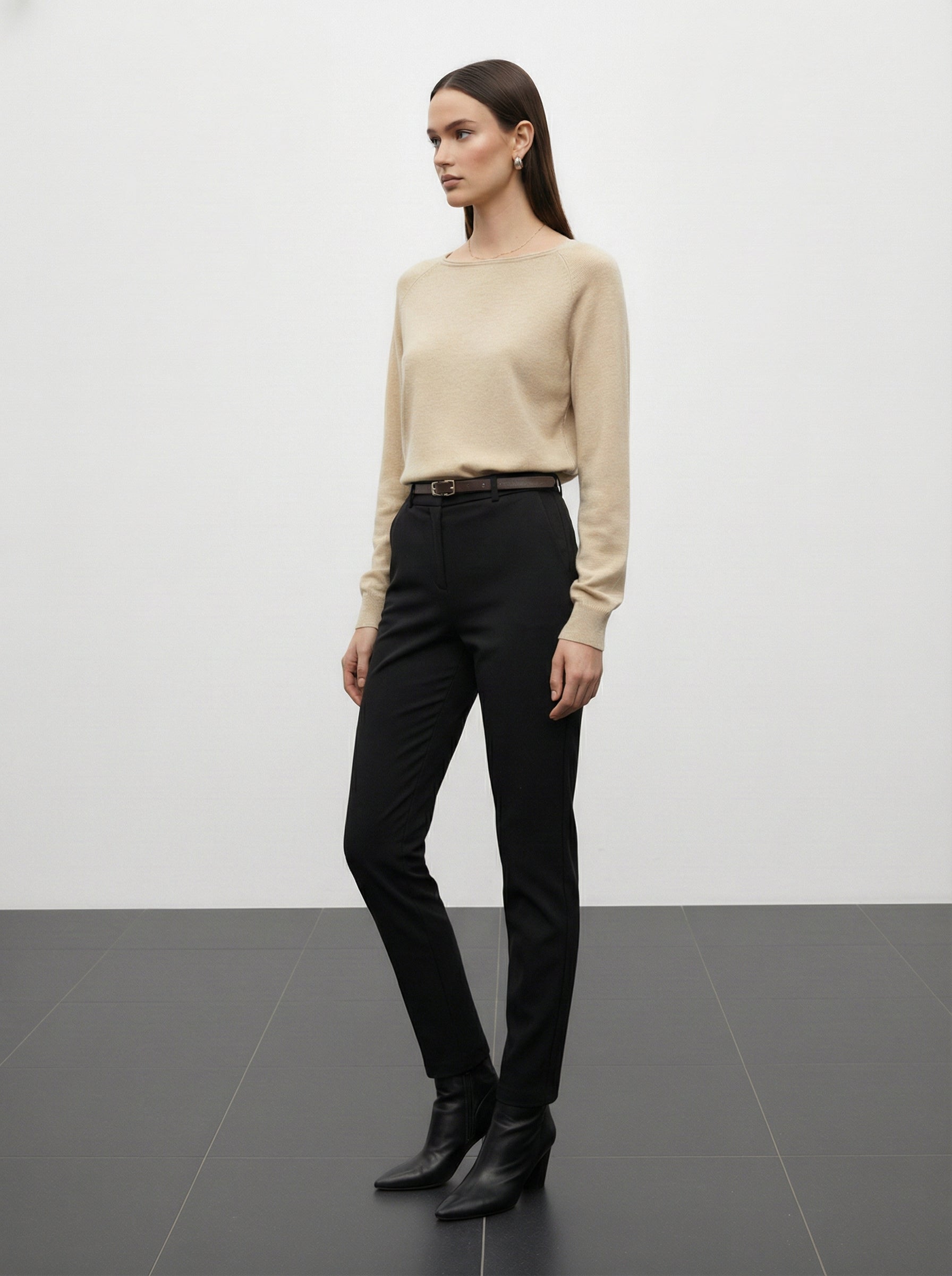 Maglia con scollo ampio