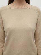 Maglia con scollo ampio