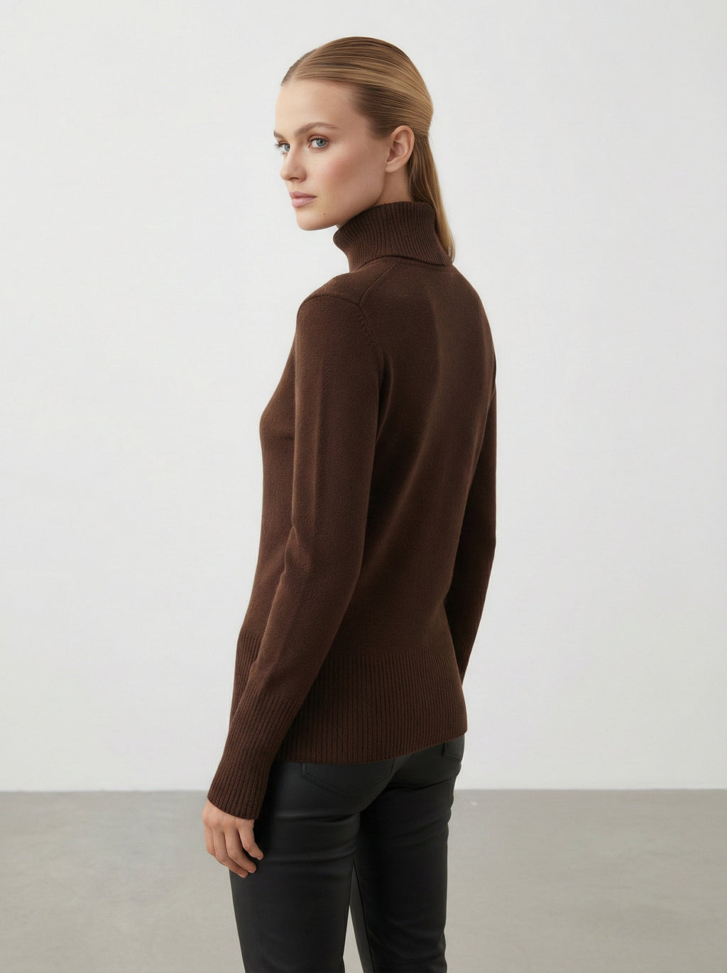 Maglia con collo alto