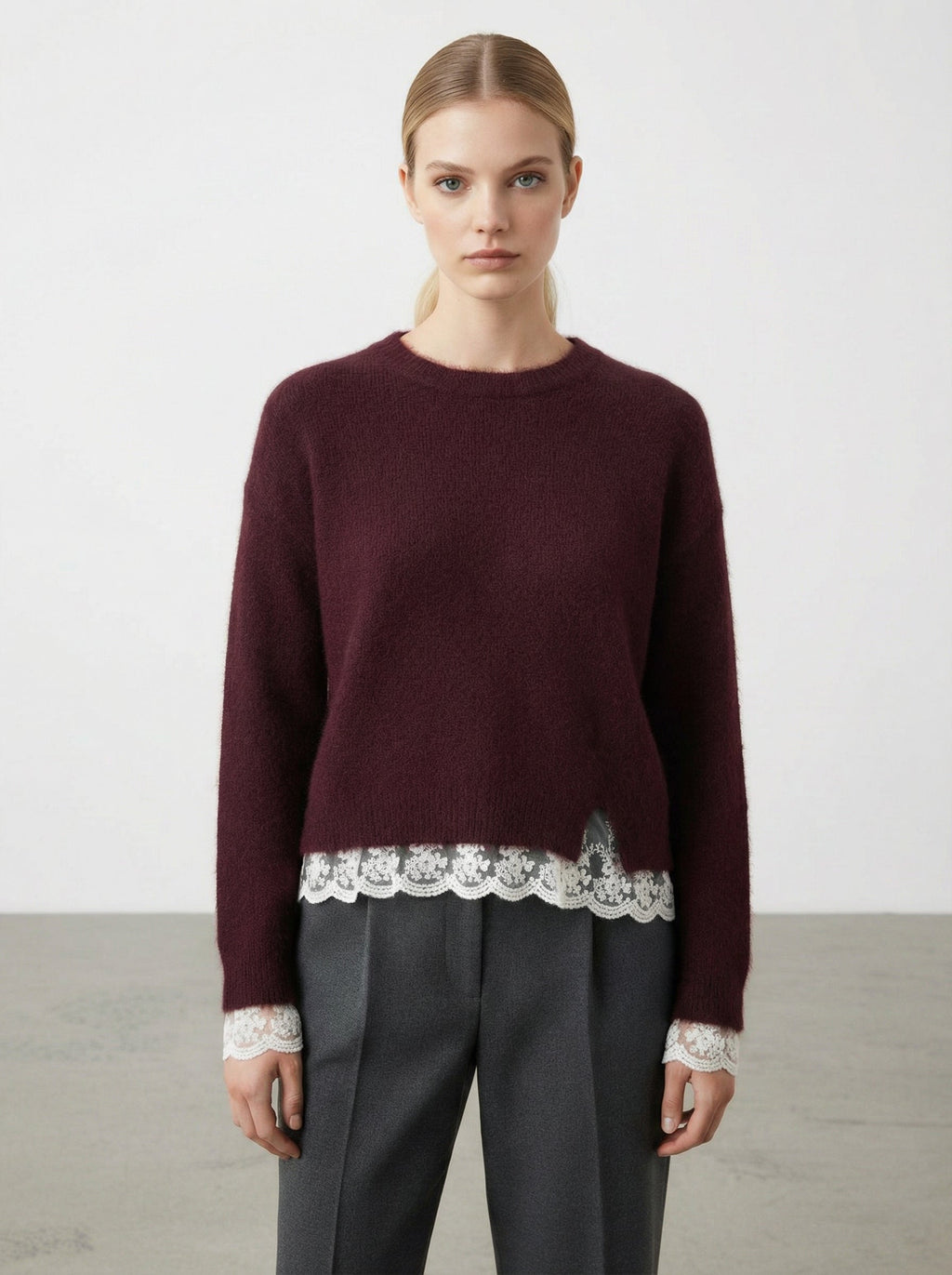 Maglia con bordo in pizzo