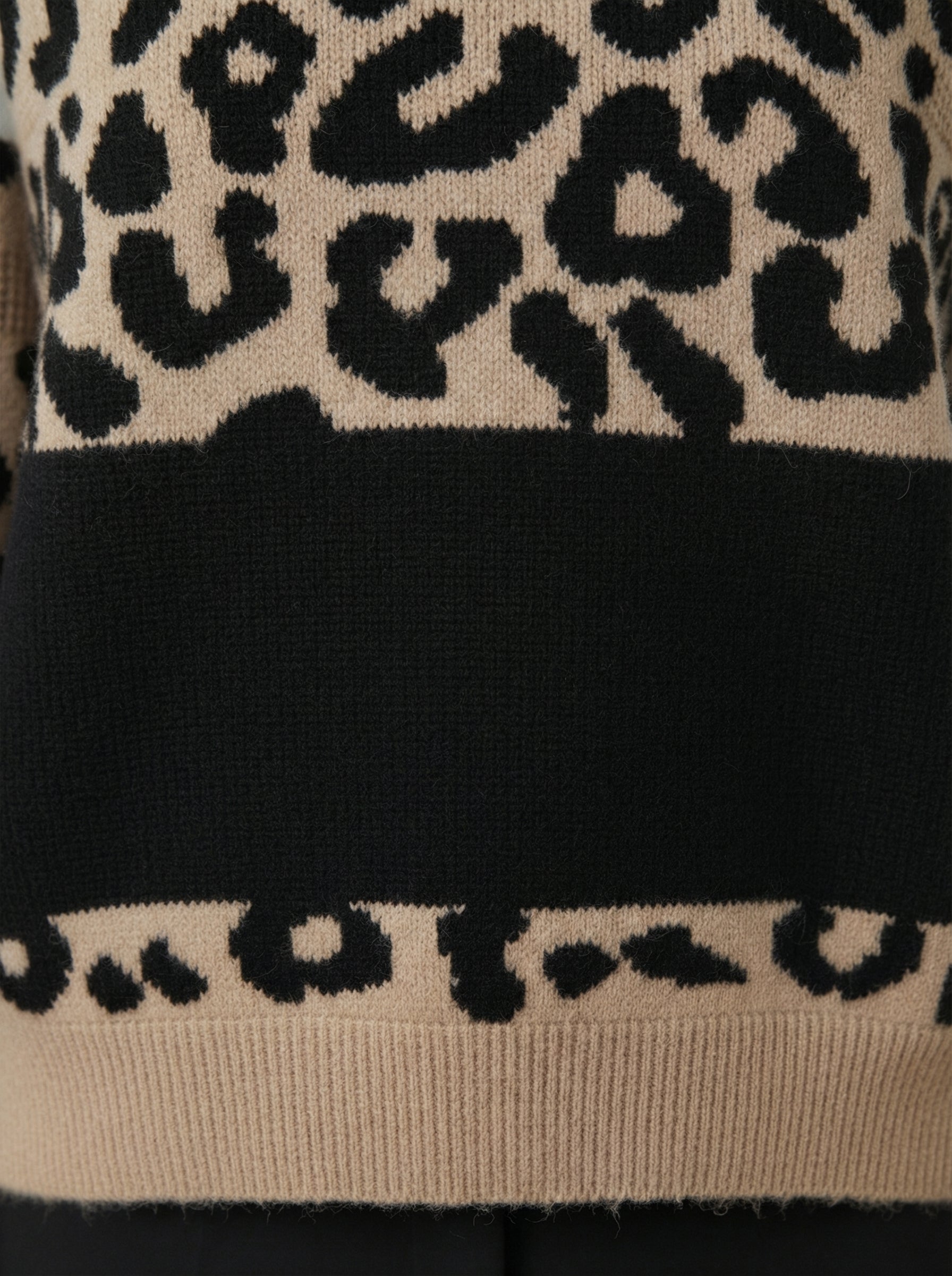 Maglia a righe leopardate