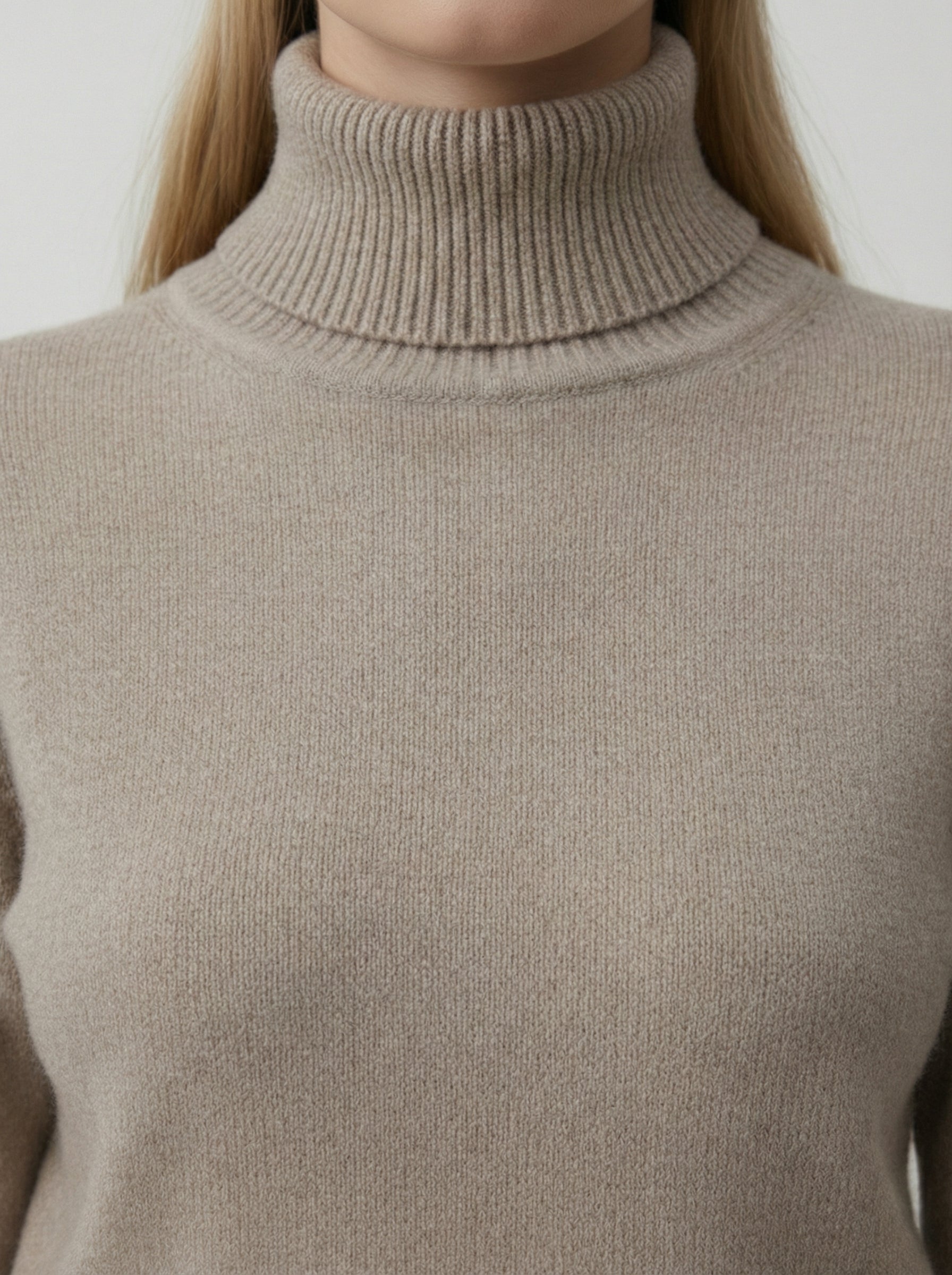 Maglia con collo alto