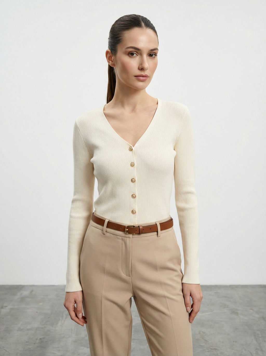 Maglia con bottoni chic