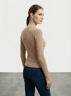 Maglia con bottoni chic