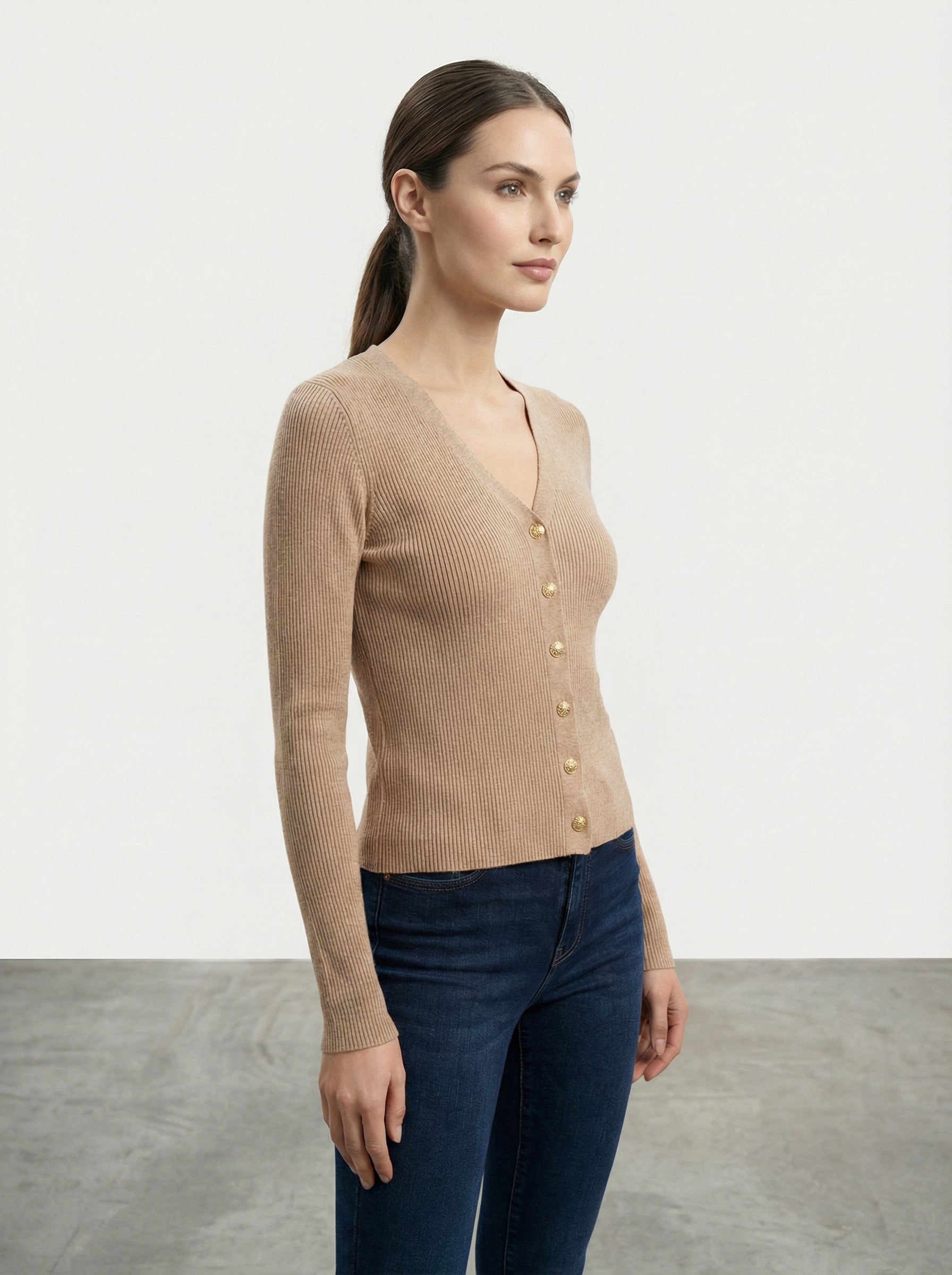 Maglia con bottoni chic