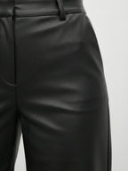 Pantaloni in pelle effetto