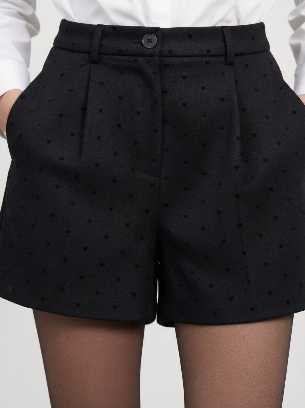 Shorts eleganti con pois