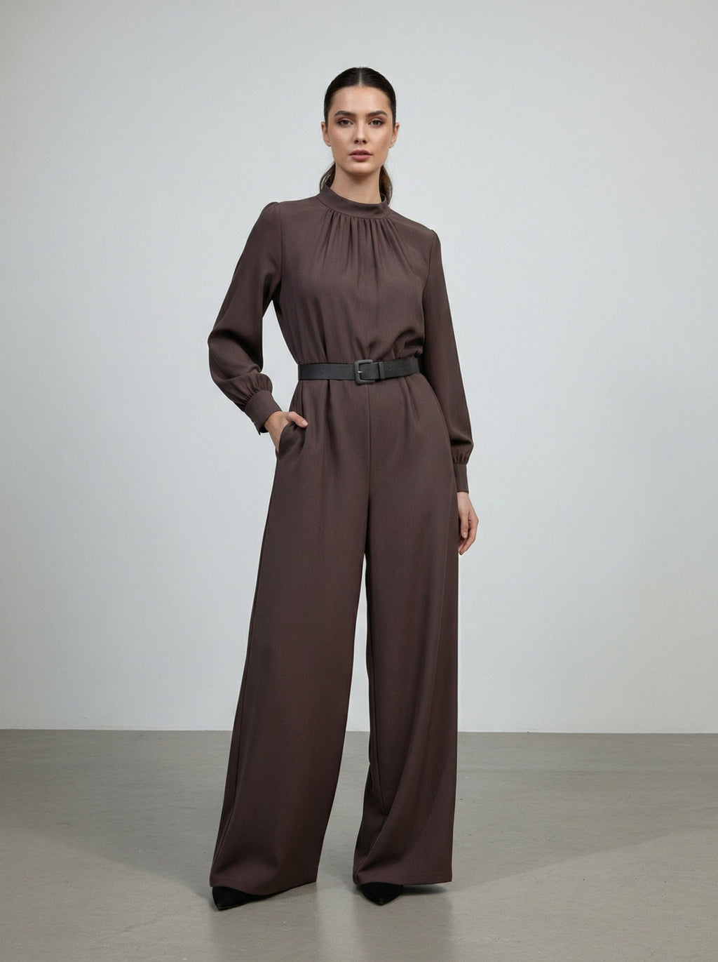 Tuta con pantalone ampio